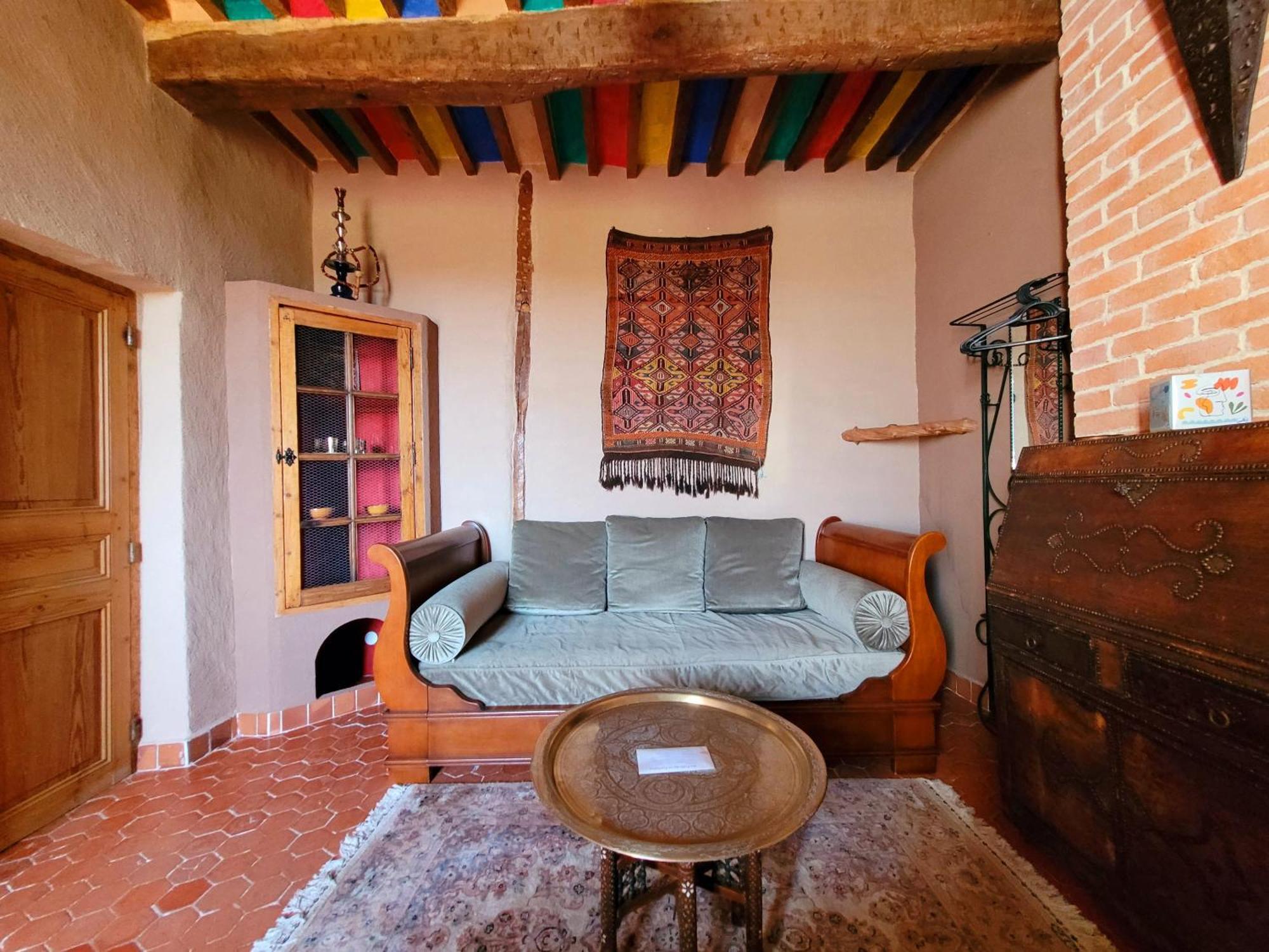 Au Puits De La Fontaine Hotell Tavernes Rom bilde
