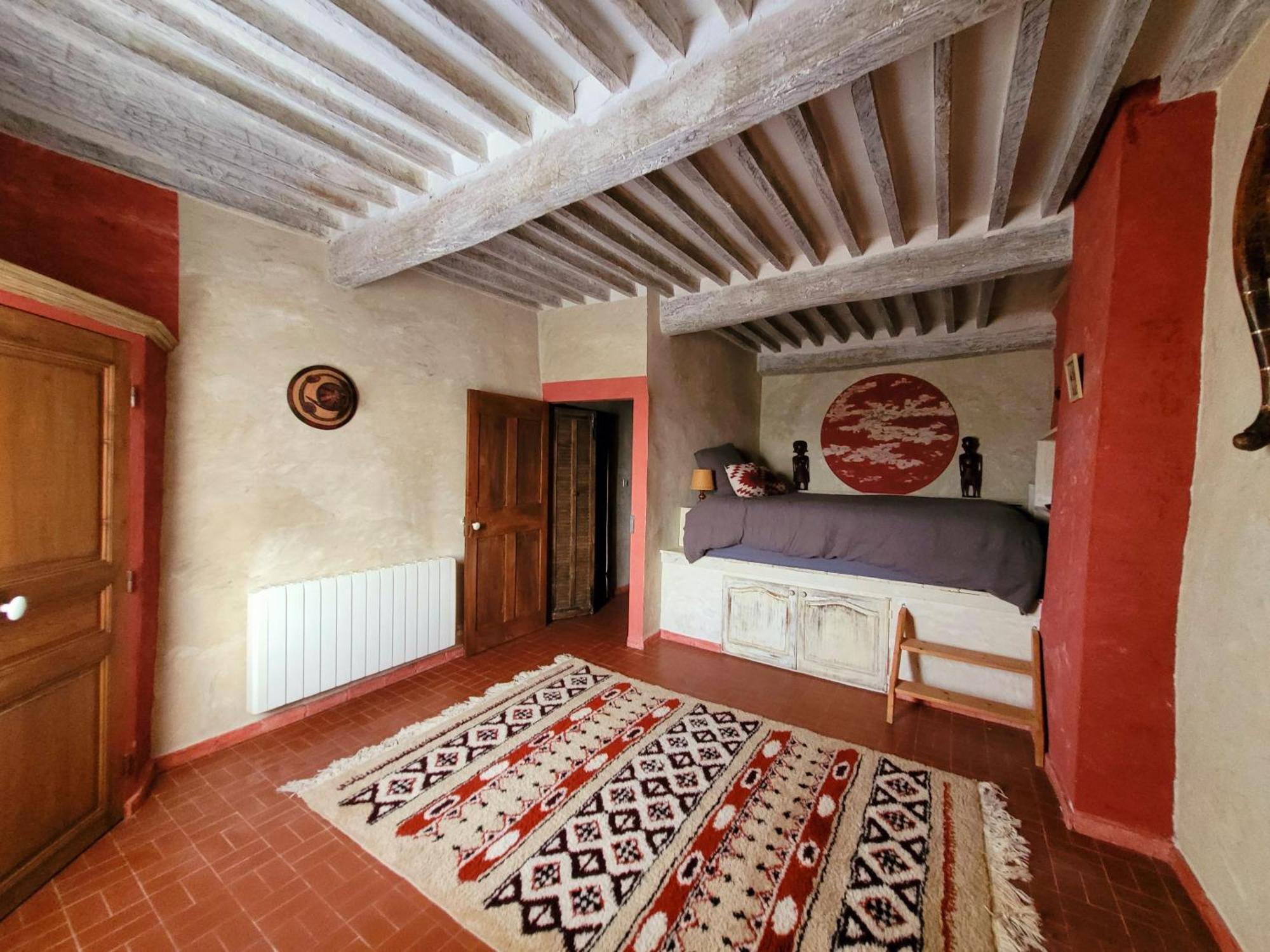 Au Puits De La Fontaine Hotell Tavernes Rom bilde